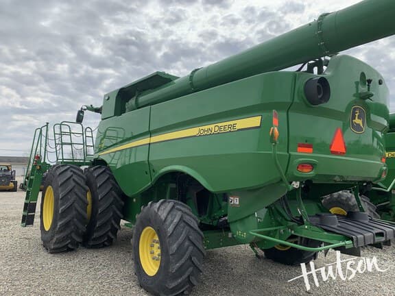 Image of John Deere S770 equipment image 3