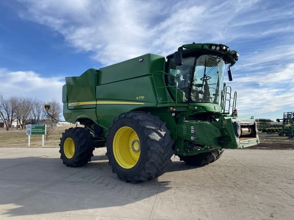 Image of John Deere S770 equipment image 4