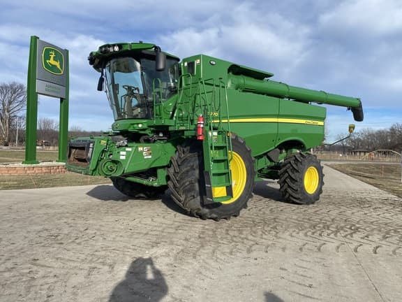 Image of John Deere S770 Primary image