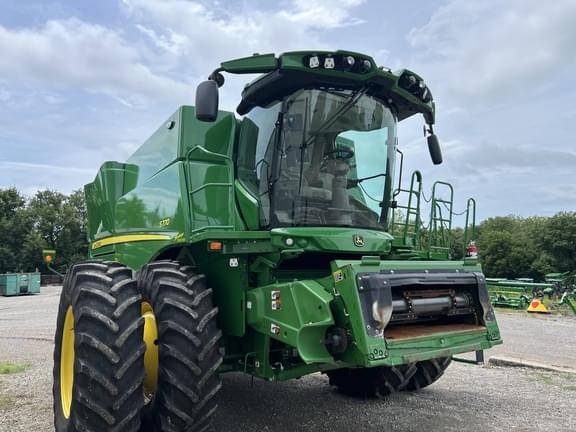 Image of John Deere S770 equipment image 2
