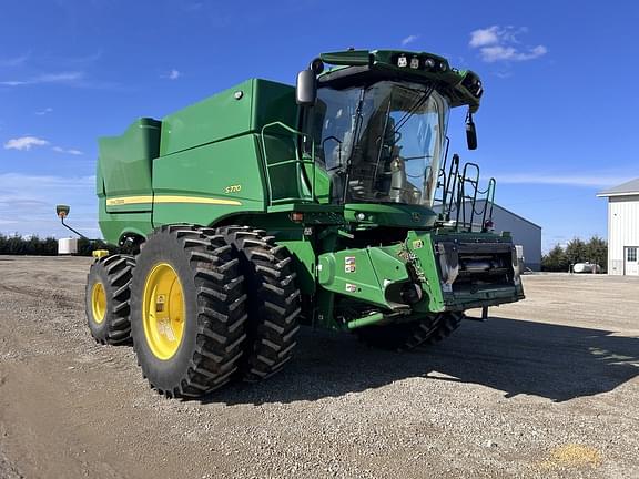 Image of John Deere S770 equipment image 1