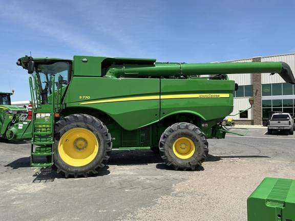 Image of John Deere S770 equipment image 1