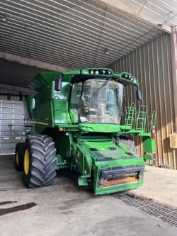 Image of John Deere S770 equipment image 1