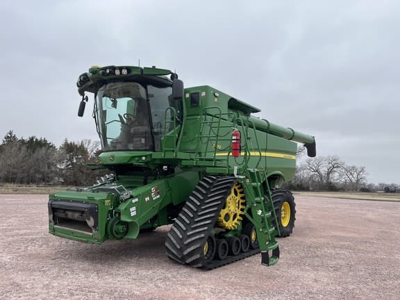 Image of John Deere S770 equipment image 2