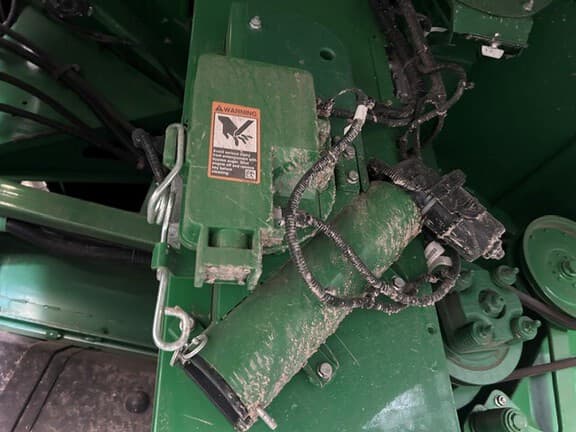 Image of John Deere S770 equipment image 3