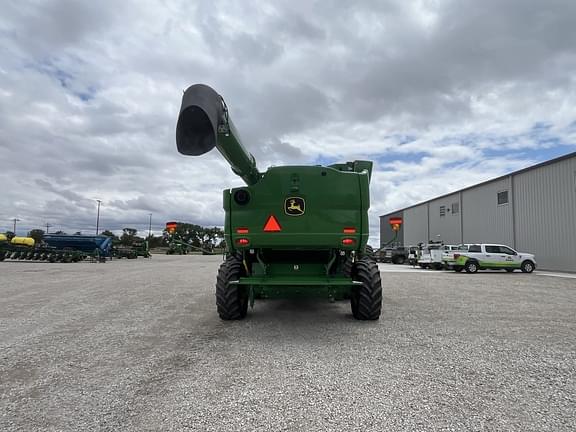 Image of John Deere S770 equipment image 4