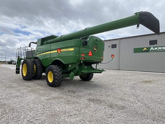 Image of John Deere S770 equipment image 3