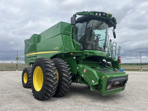 Main image John Deere S770