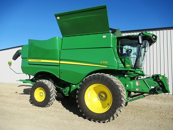 Image of John Deere S770 Primary image