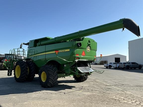 Image of John Deere S770 equipment image 2