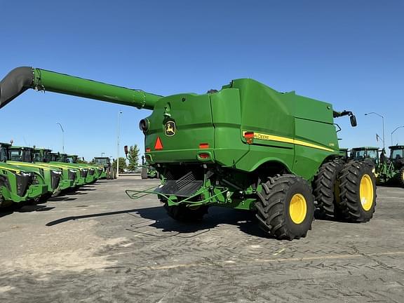 Image of John Deere S770 equipment image 4