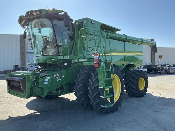 Image of John Deere S770 Primary image
