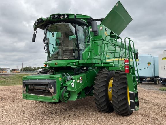 Image of John Deere S770 equipment image 1