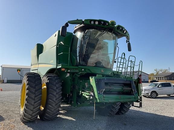 Image of John Deere S770 equipment image 4