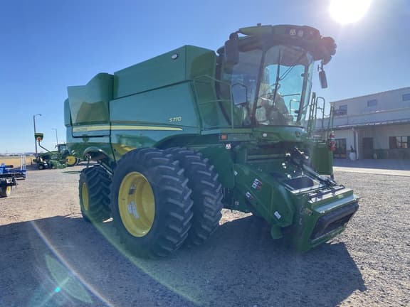 Image of John Deere S770 equipment image 3