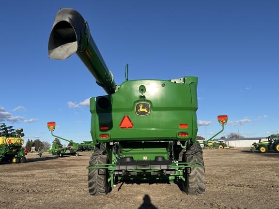 Image of John Deere S770 equipment image 4