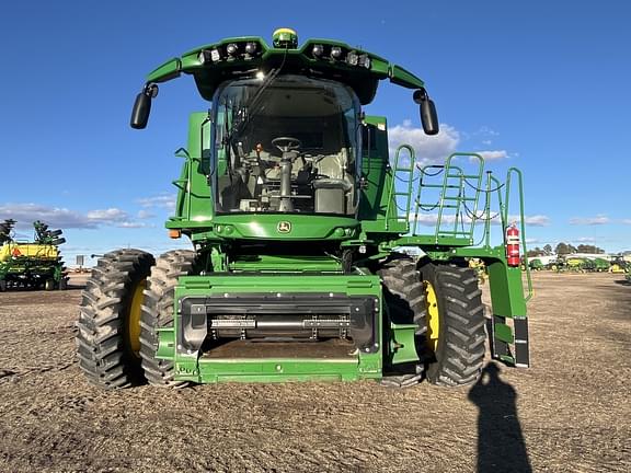 Image of John Deere S770 equipment image 1