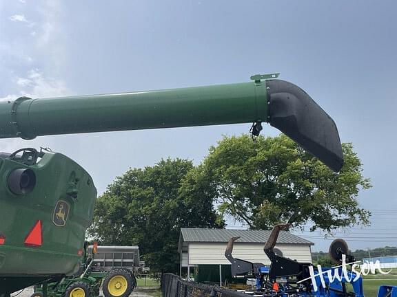 Image of John Deere S770 equipment image 4