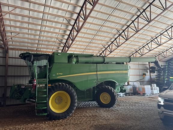 Image of John Deere S770 equipment image 3