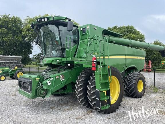 Image of John Deere S770 equipment image 1
