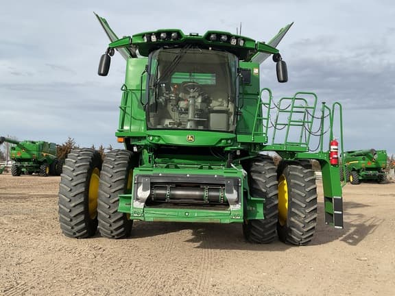 Image of John Deere S770 equipment image 2