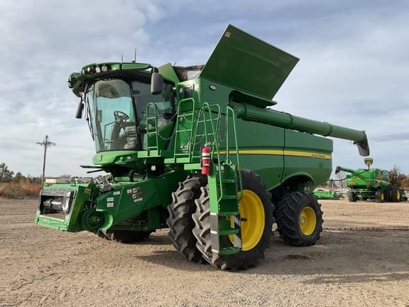 Image of John Deere S770 Primary image