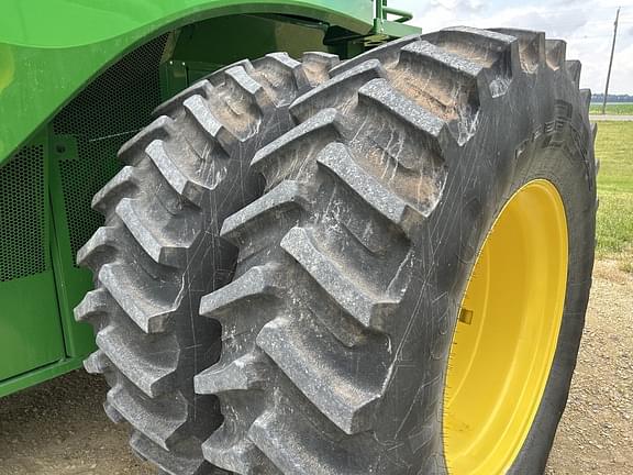 Image of John Deere S770 equipment image 4