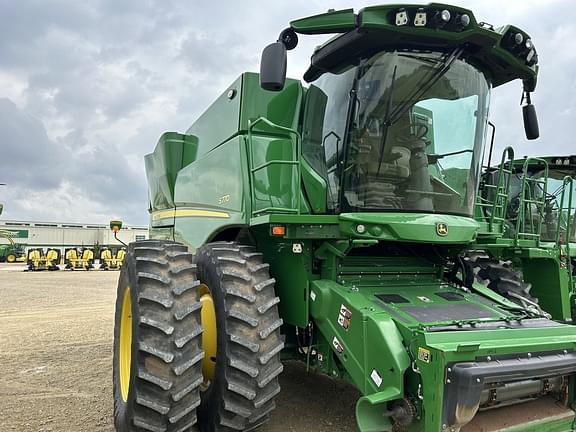 Image of John Deere S770 equipment image 1