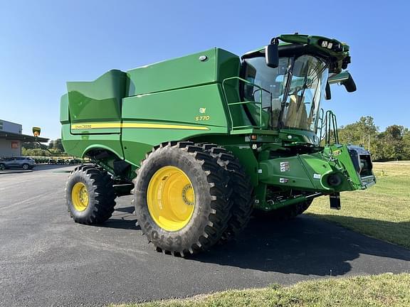 Image of John Deere S770 equipment image 1