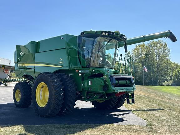 Image of John Deere S770 equipment image 4