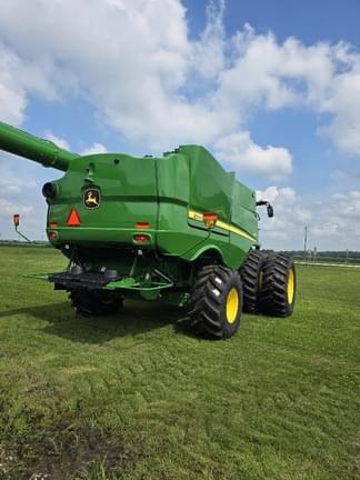 Image of John Deere S770 equipment image 3