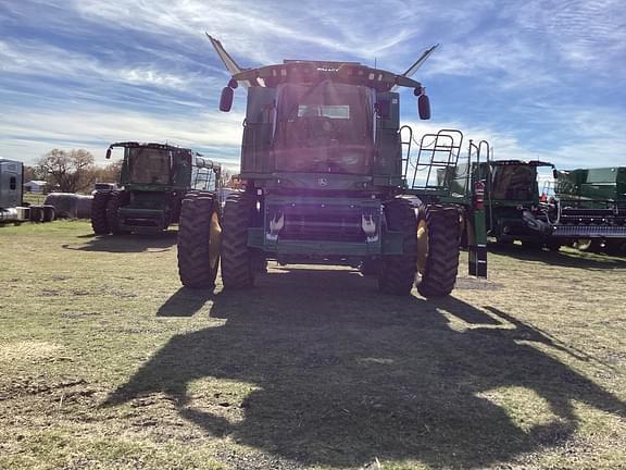 Image of John Deere S770 equipment image 3