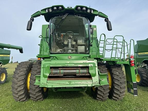 Image of John Deere S770 equipment image 1