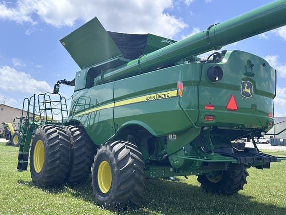 Image of John Deere S770 equipment image 4