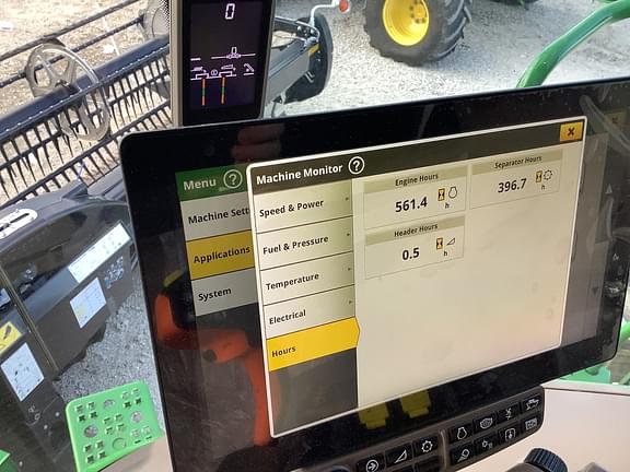 Image of John Deere S770 equipment image 2