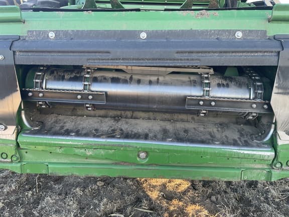 Image of John Deere S770 equipment image 4