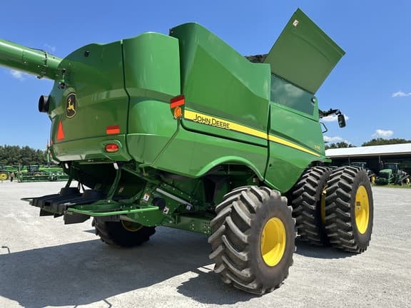 Image of John Deere S770 equipment image 2