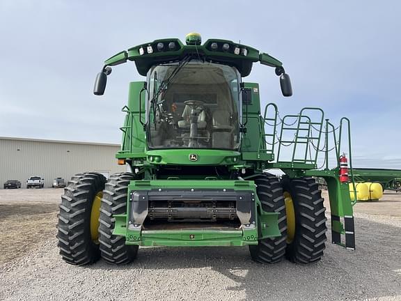 Image of John Deere S770 equipment image 1