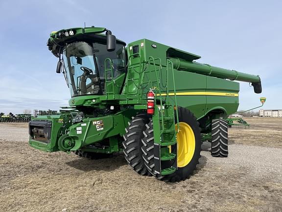 Image of John Deere S770 Primary image