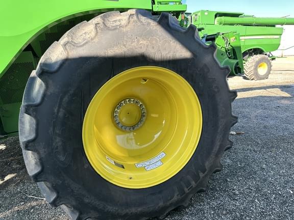 Image of John Deere S770 equipment image 4