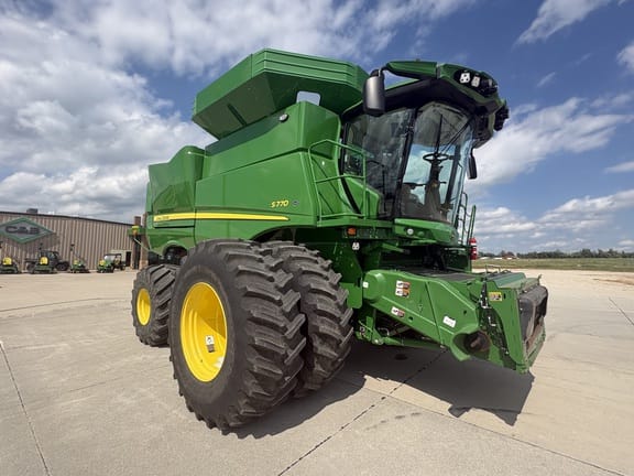 2024 John Deere S770 Equipment Image0