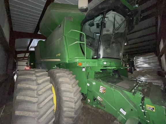 Image of John Deere S770 equipment image 2