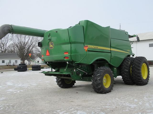 Image of John Deere S770 equipment image 1