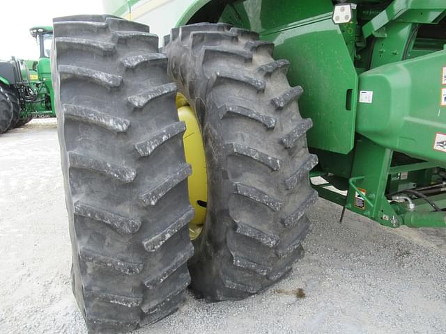 Image of John Deere S770 equipment image 4