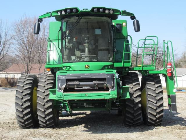 Image of John Deere S770 equipment image 4
