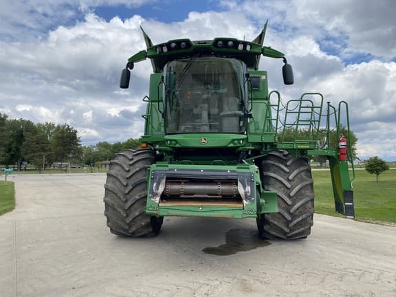 Image of John Deere S770 equipment image 2