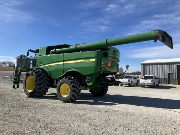 Image of John Deere S770 equipment image 4