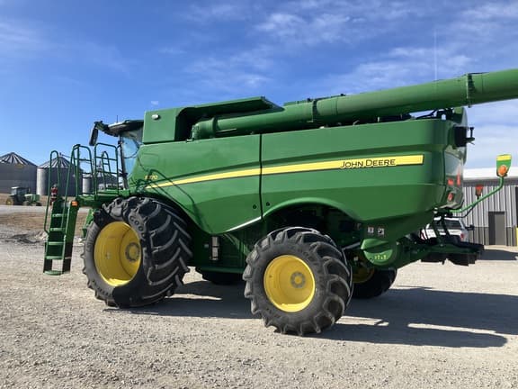 Image of John Deere S770 equipment image 3