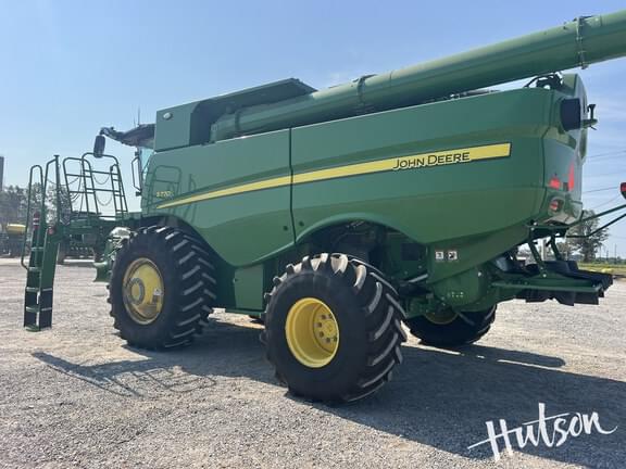 Image of John Deere S770 equipment image 3