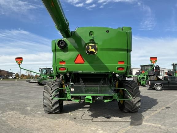 Image of John Deere S770 equipment image 3